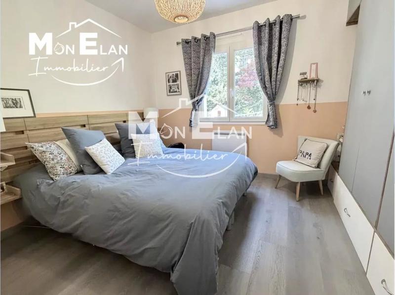 Maison - 98 m² - 5 pièces