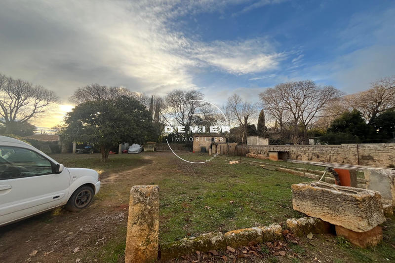 Maison - 260 m² - 6 pièces