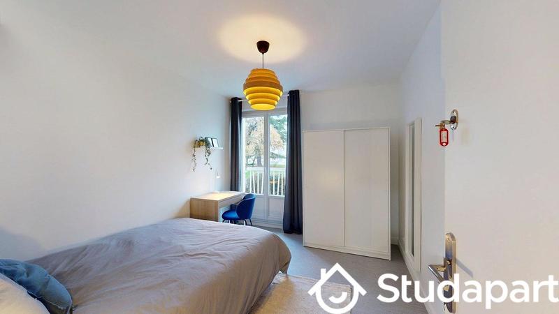 Chambre - 9 m² - 1 pièce