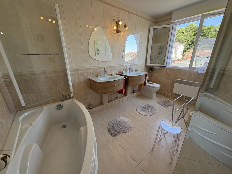 Viager - Appartement - 104 m² - 3 pièces