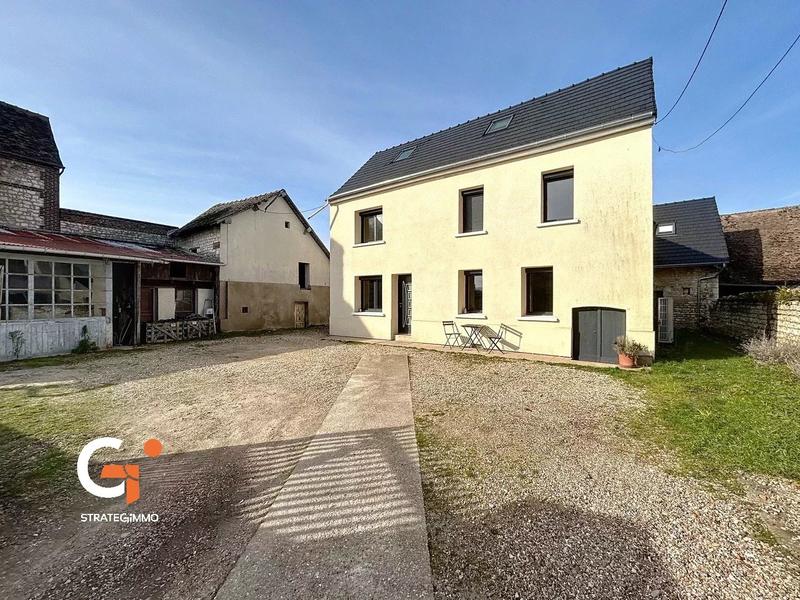 Maison - 253 m² - 8 pièces