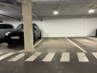Parking / Garage - 16 m²