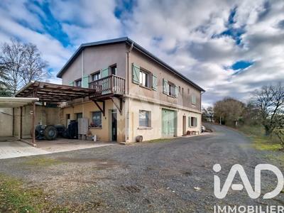 Maison - 186 m² - 5 pièces