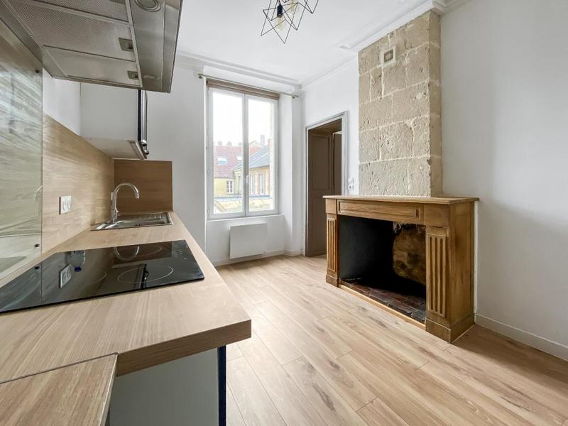 Maison - 161 m² - 8 pièces