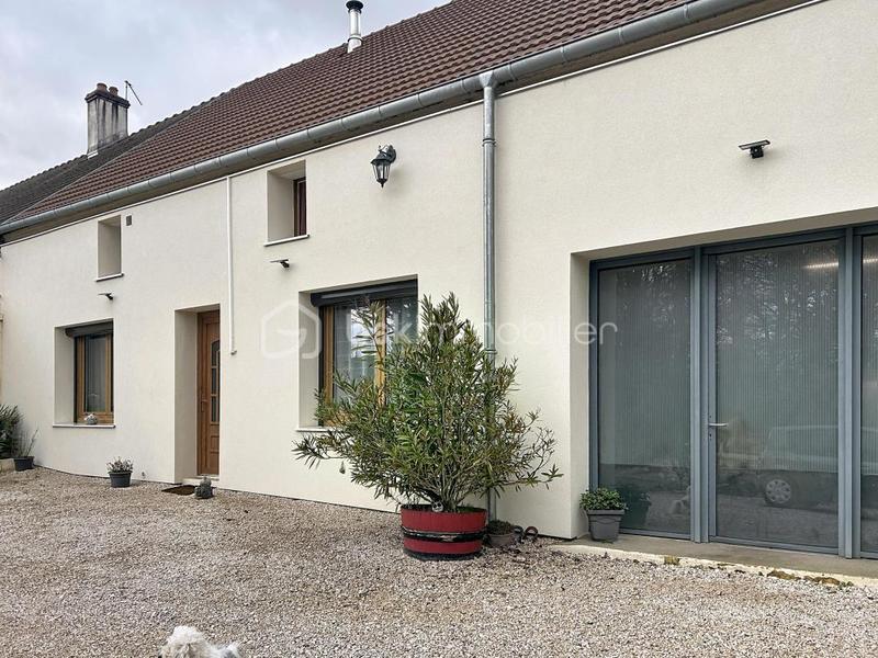 Maison de village - 85 m² - 5 pièces