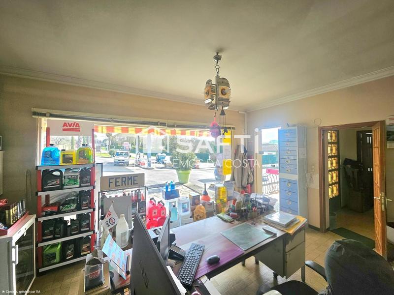 Local commercial - 135 m² - 7 pièces