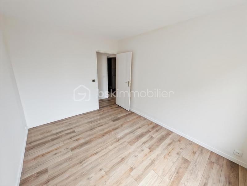 Appartement - 98 m² - 5 pièces