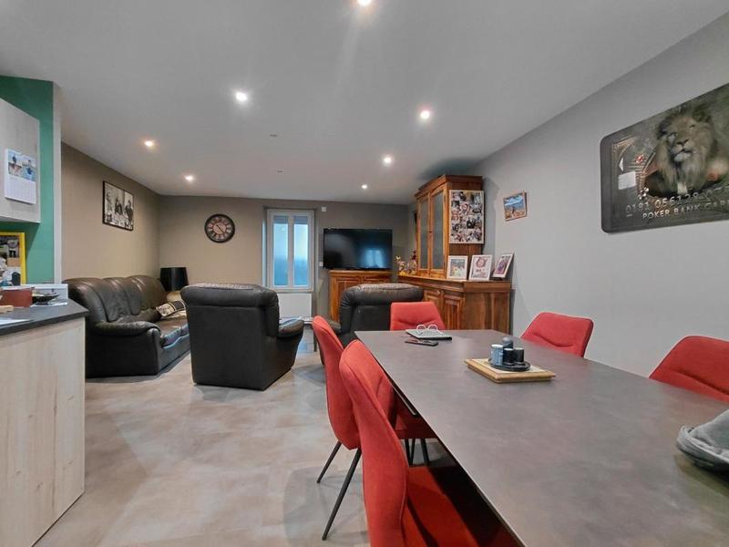 Appartement - 85 m² - 5 pièces