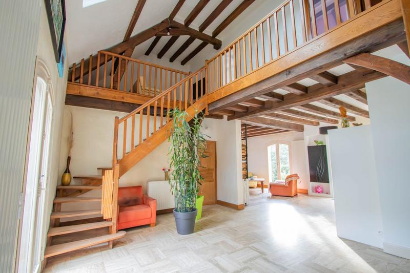 Maison - 279 m² - 8 pièces