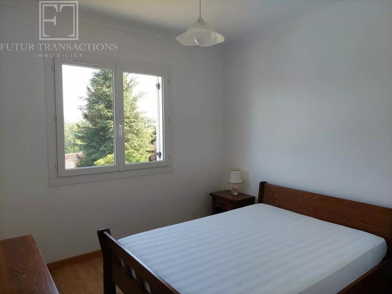 Maison - 95 m² - 7 pièces