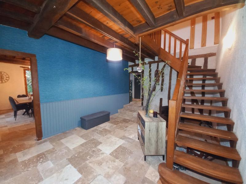 Maison - 318 m² - 8 pièces