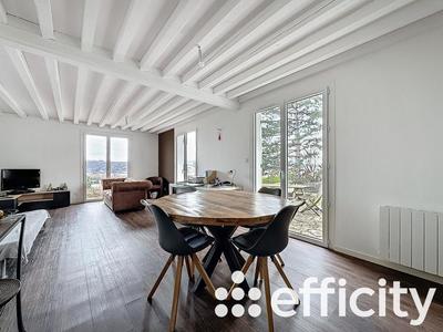 Maison - 93 m² - 4 pièces