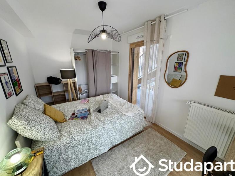 Chambre - 10 m² - 1 pièce