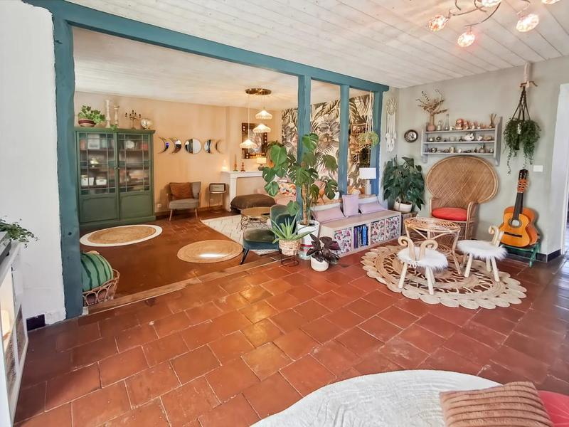 Maison - 295 m² - 6 pièces