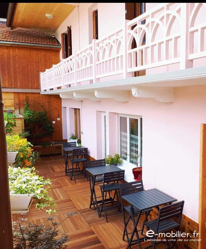 Maison traditionnelle - 393 m² - 11 pièces