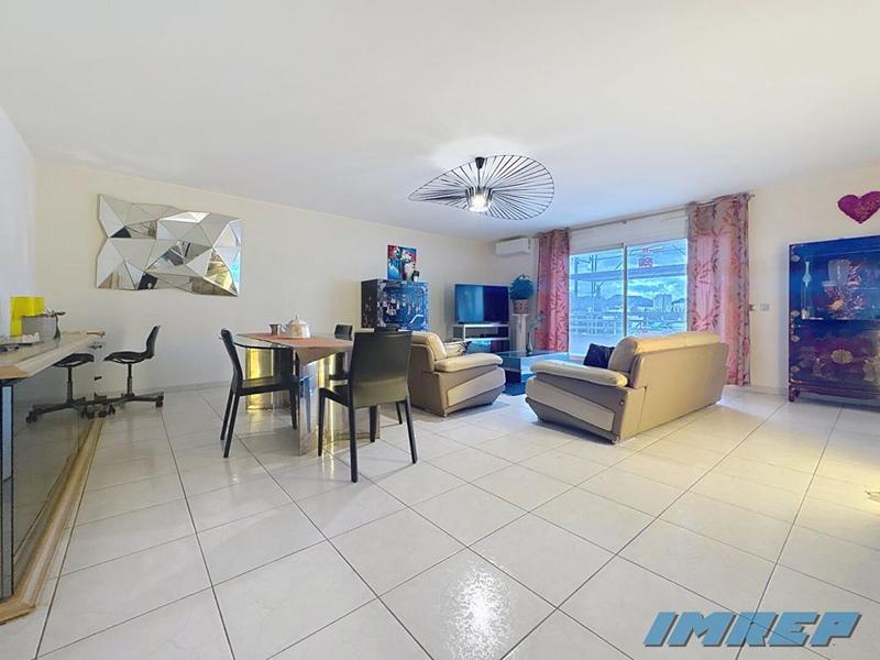 Appartement - 95 m² - 3 pièces