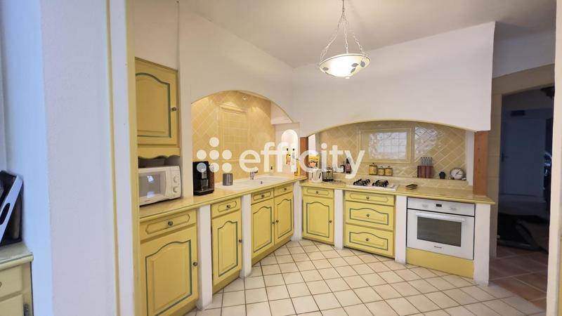 Maison - 176 m² - 6 pièces