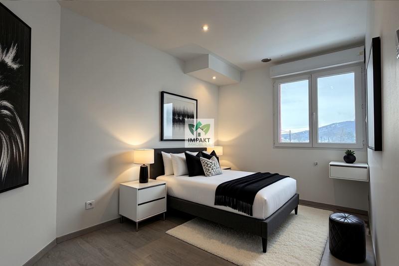 Appartement - 85 m² - 5 pièces