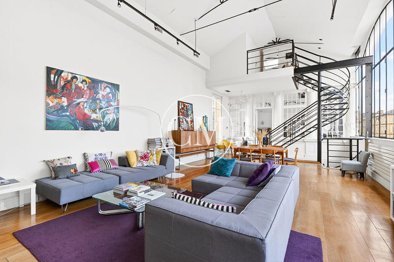 Loft - 229 m² - 7 pièces