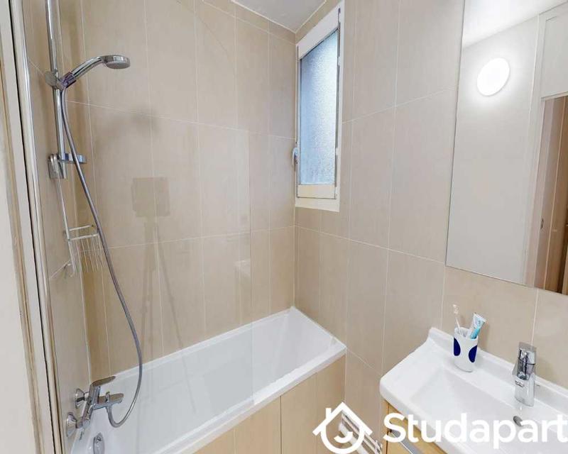 Chambre - 30 m² - 1 pièce