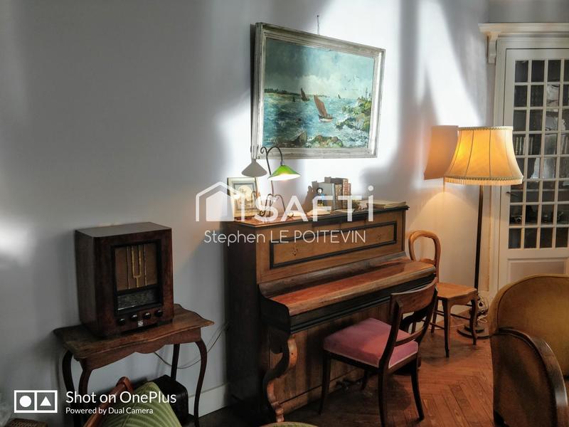 Maison - 272 m² - 12 pièces