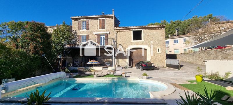 Maison - 240 m² - 7 pièces