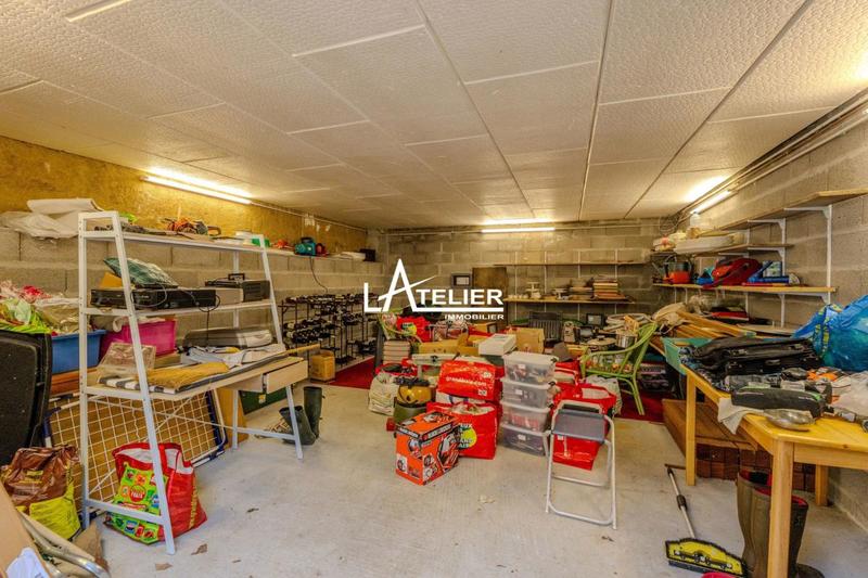 Maison - 230 m² - 11 pièces