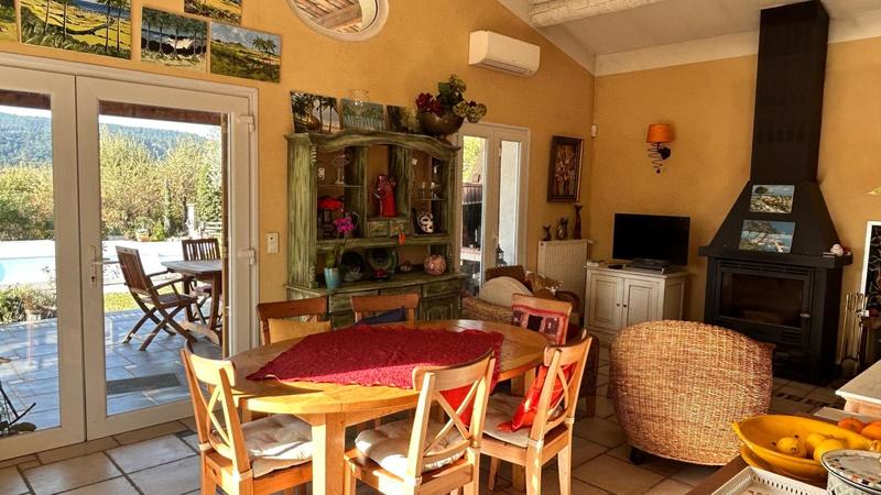 Maison - 120 m² - 5 pièces