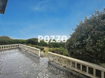 Maison - 145 m² - 8 pièces