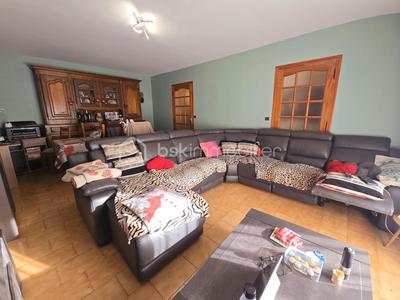 Maison - 123 m² - 5 pièces