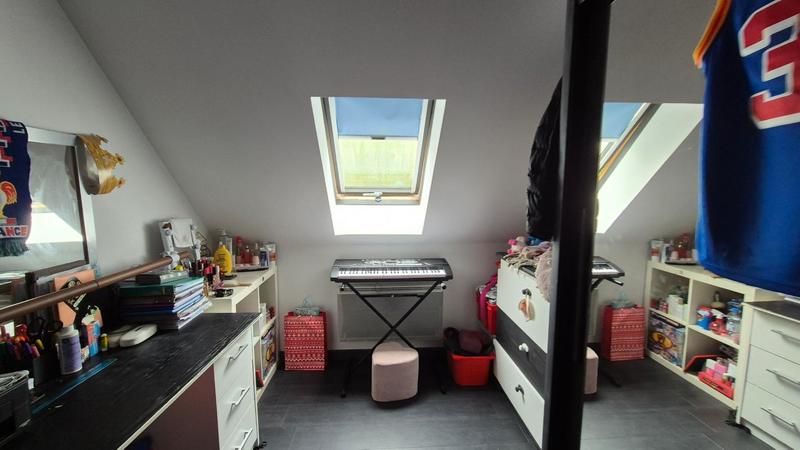 Maison - 107 m² - 6 pièces