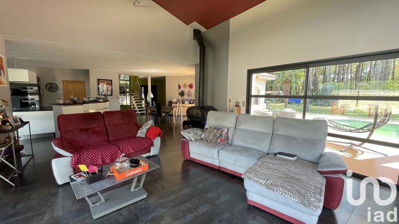 Maison de maîtres - 260 m² - 7 pièces