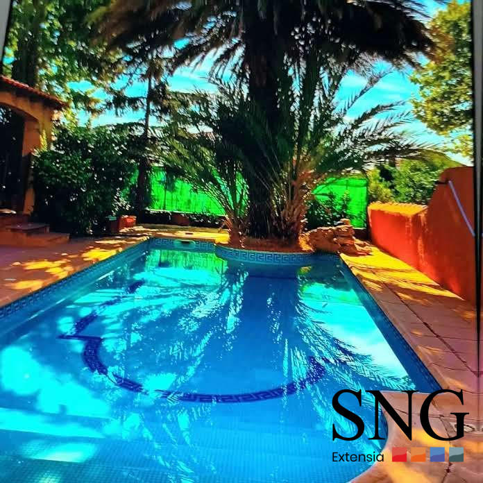 Villa - 300 m² - 10 pièces