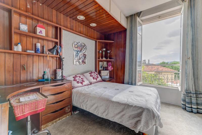 Villa - 230 m² - 8 pièces