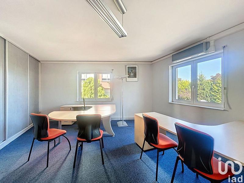 Bureau - 137 m²