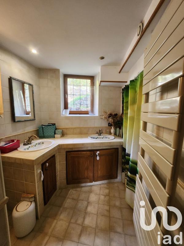 Maison - 97 m² - 5 pièces