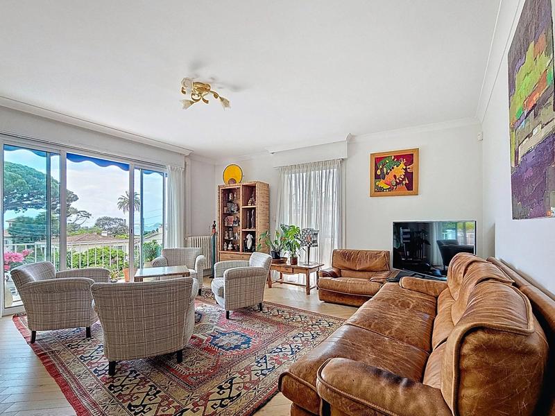 Appartement - 81 m² - 3 pièces