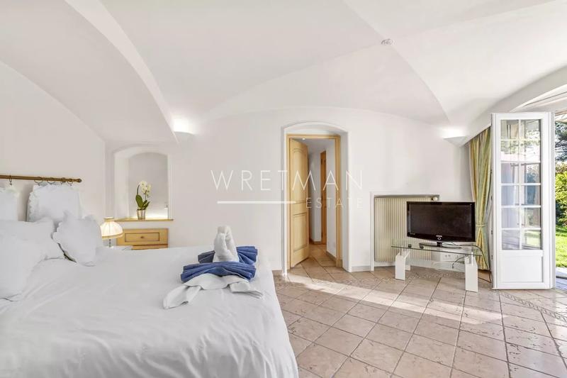 Villa - 252 m² - 5 pièces