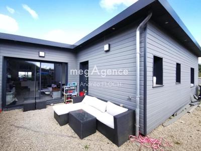 Maison - 94 m² - 4 pièces