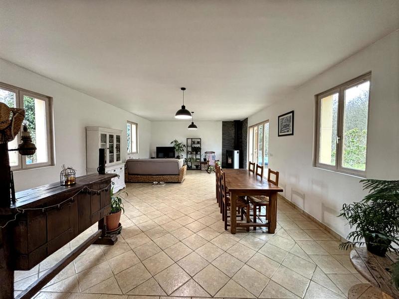 Maison - 130 m² - 5 pièces