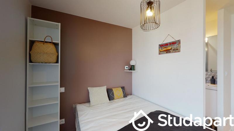 Chambre - 12 m² - 1 pièce