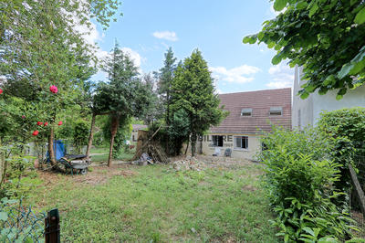 Maison - 206 m² - 8 pièces