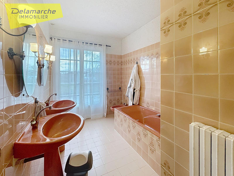 Maison - 166 m² - 6 pièces