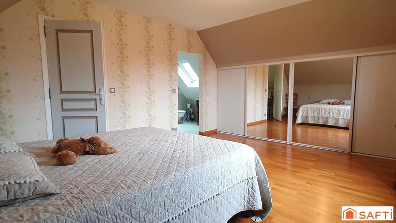 Maison - 180 m² - 5 pièces