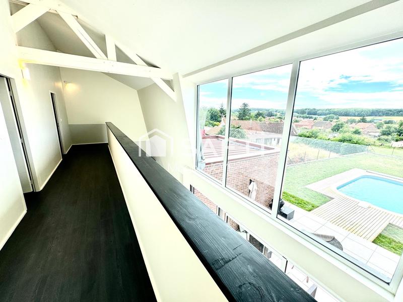 Maison - 235 m² - 7 pièces