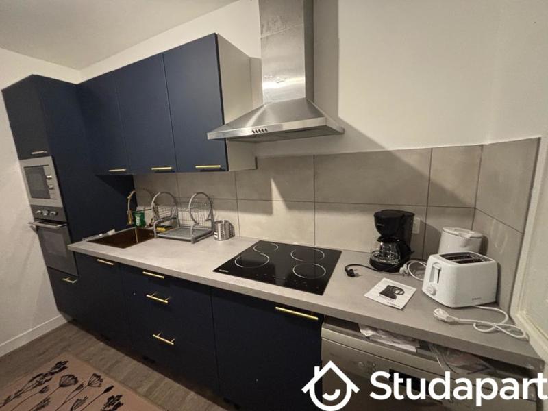 Chambre - 11 m² - 1 pièce