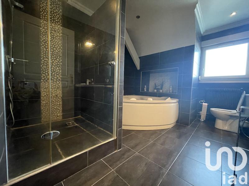 Maison - 143 m² - 7 pièces