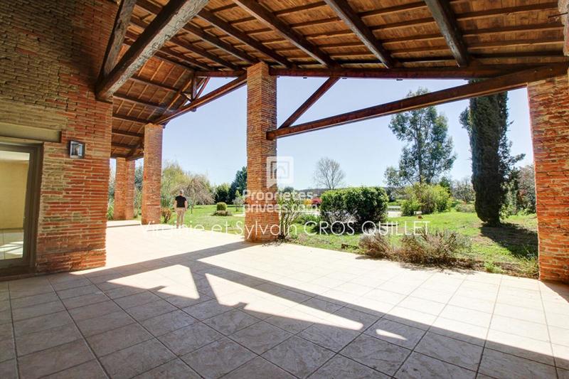 Maison - 250 m² - 7 pièces