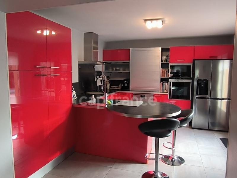 Maison - 176 m² - 5 pièces