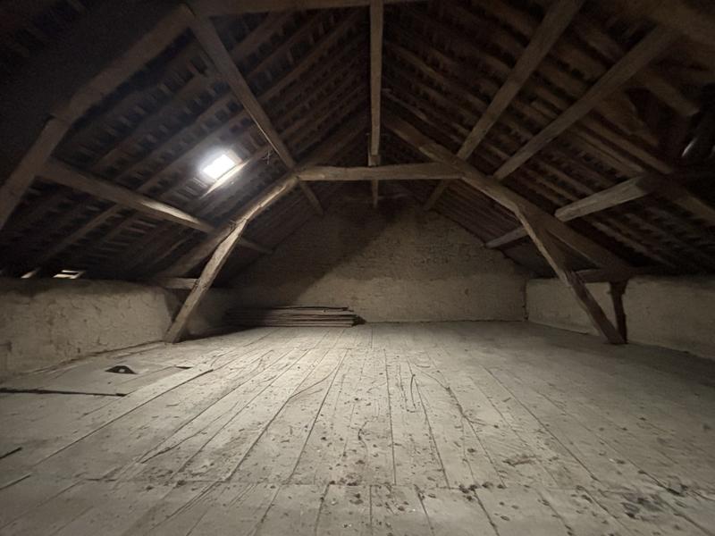 Maison traditionnelle - 203 m² - 10 pièces